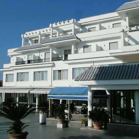 Hotel Sakura Torre del Greco Buitenkant foto